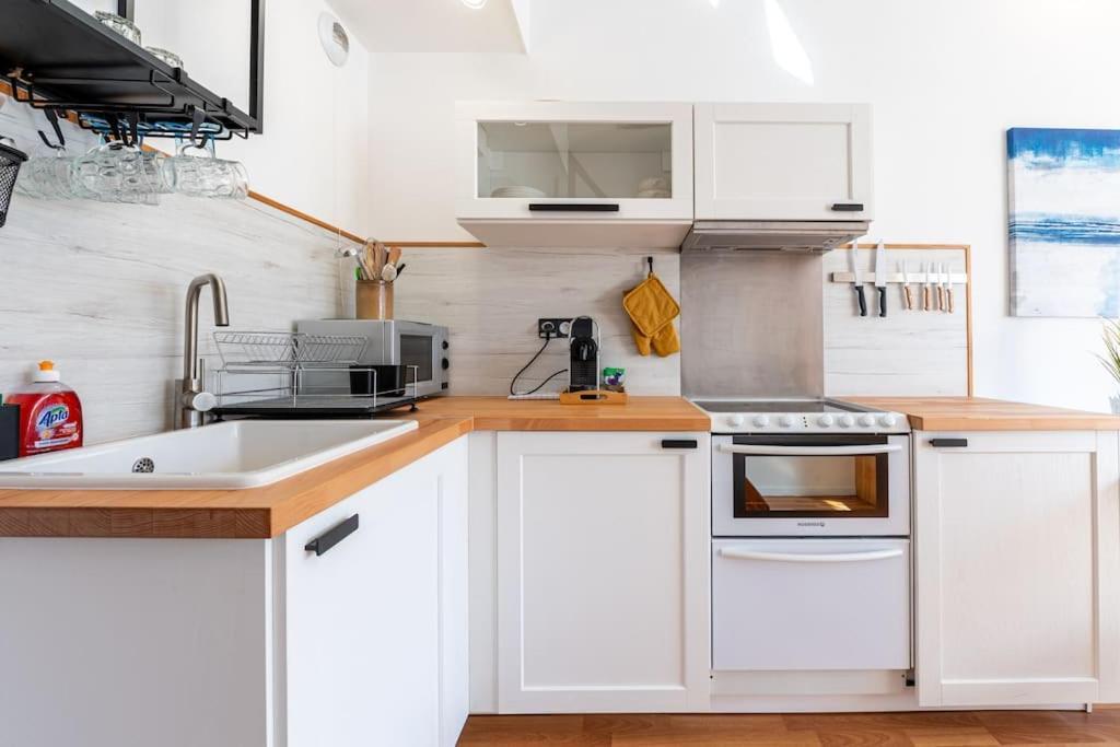 Duplex Charmant : Fibre Optique Wifi - Netflix - Confort + Grenoble Exterior photo